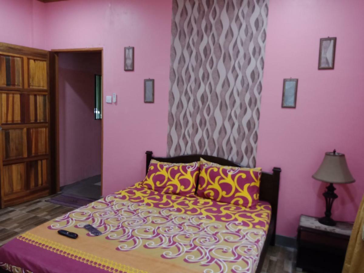 Hotel Jazepuri - Jaze 3 à Kuching Extérieur photo
