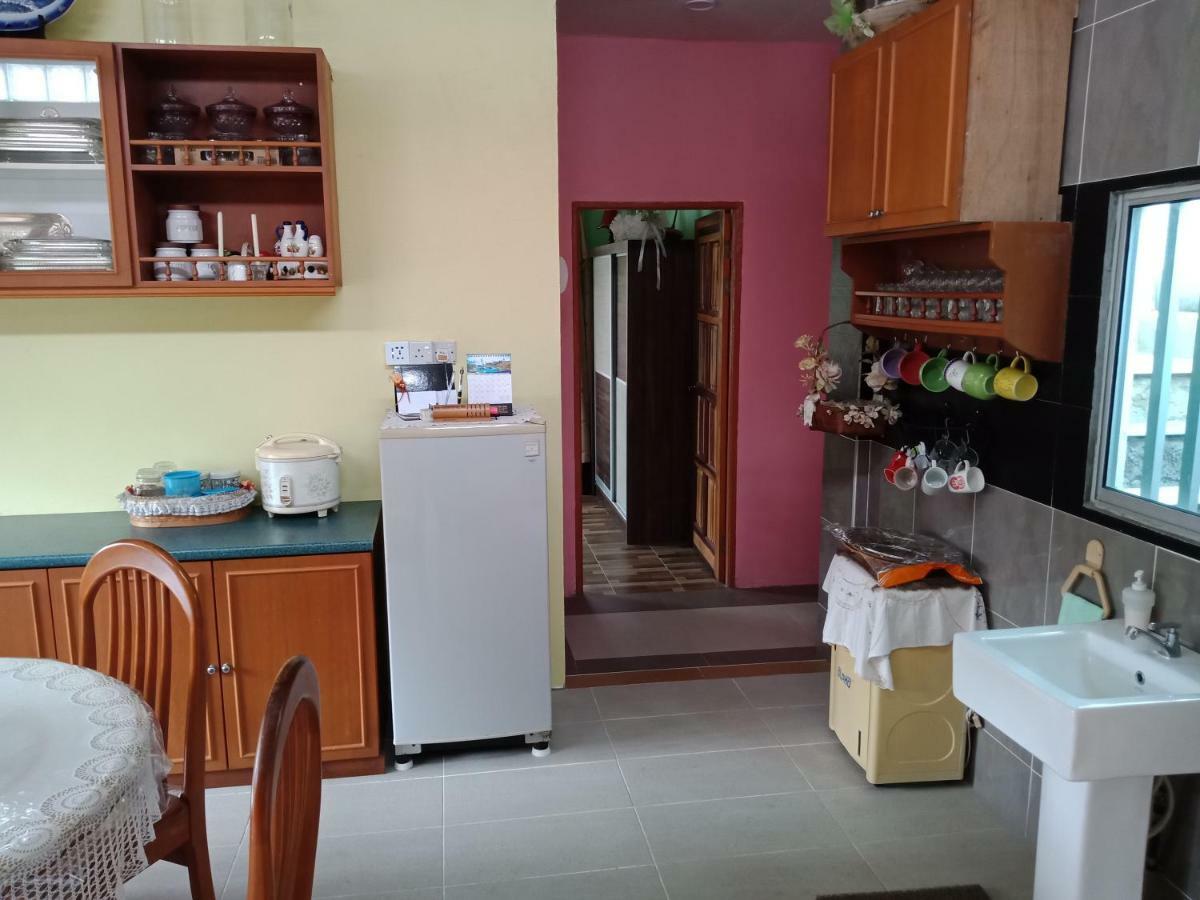 Hotel Jazepuri - Jaze 3 à Kuching Extérieur photo